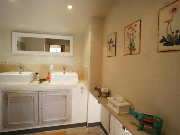 Mas De La Forge Villa Arles Rum bild